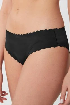 Next No VPL Scallop Edge Knickers 7 Next No VPL Scallop Edge Knickers -Next shop 121 928s3 scaled