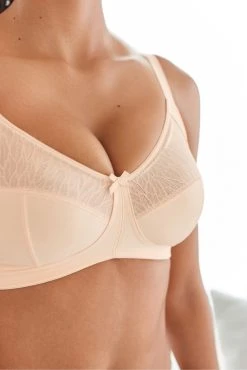 Next Total Support Non Wire Full Cup Bra -Next shop 341248s3 scaled