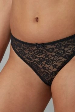 Next Black Lace Knickers 4 Pack -Next shop 501962s3 scaled
