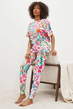 Next Lucy Tiffney White Floral Lucy Tiffney White Floral Short Sleeve Long Leg Pyjamas Set -Next shop C06080s3 scaled