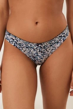 Next No VPL Lace Back Briefs 3 Pack 9 Next No VPL Lace Back Briefs 3 Pack -Next shop D28093s3 scaled