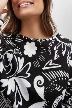 Next Black/White Leaf Print Cotton Long Sleeve Pyjamas -Next shop M00159s4 scaled