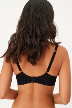 Next Black DD+ Delicate Lace Bra -Next shop T44 516s3 scaled