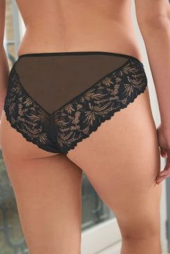 Next Comfort Lace Knickers -Next shop U03 492s3 scaled