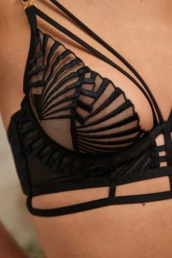 Next Black Embroidered Strappy Bra -Next shop U18722s5 scaled