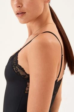 Next Smoothing Lace Trim Body -Next shop U89 999s5 scaled